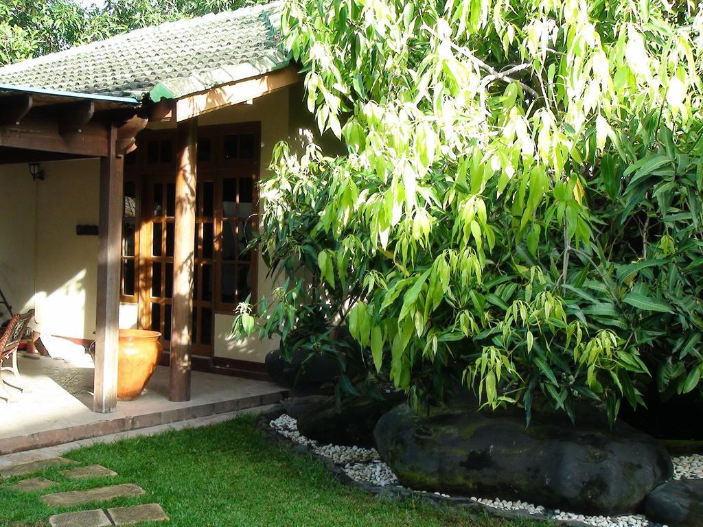 Villa Yukie Senggigi Montongbuwoh Room photo