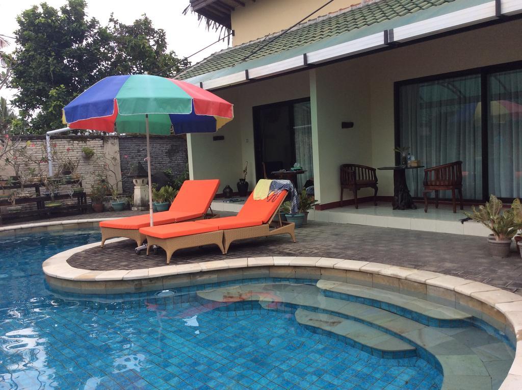 Villa Yukie Senggigi Montongbuwoh Exterior photo