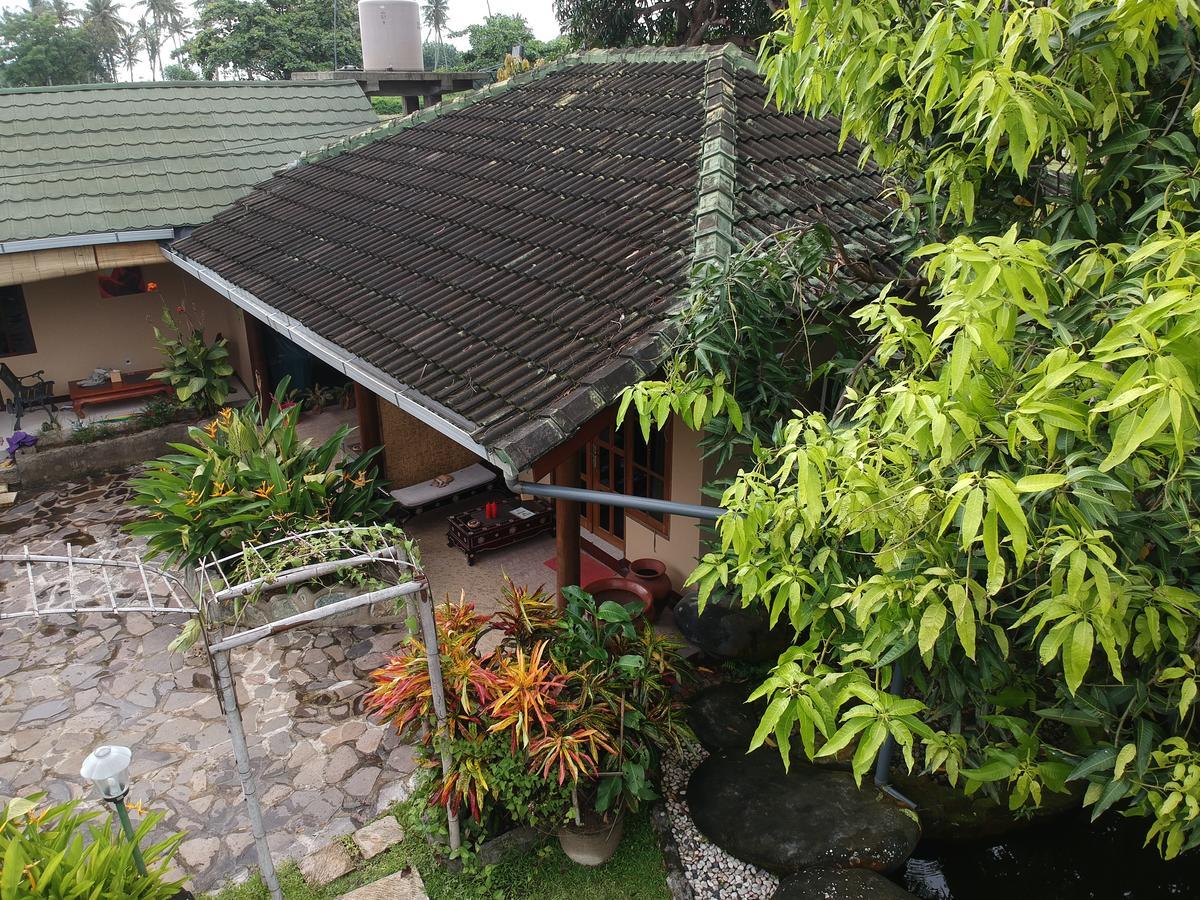 Villa Yukie Senggigi Montongbuwoh Exterior photo